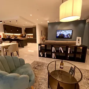 Modern In St Julian's Malta, With Breathtaking Views Of Spinola Bay Appartamento