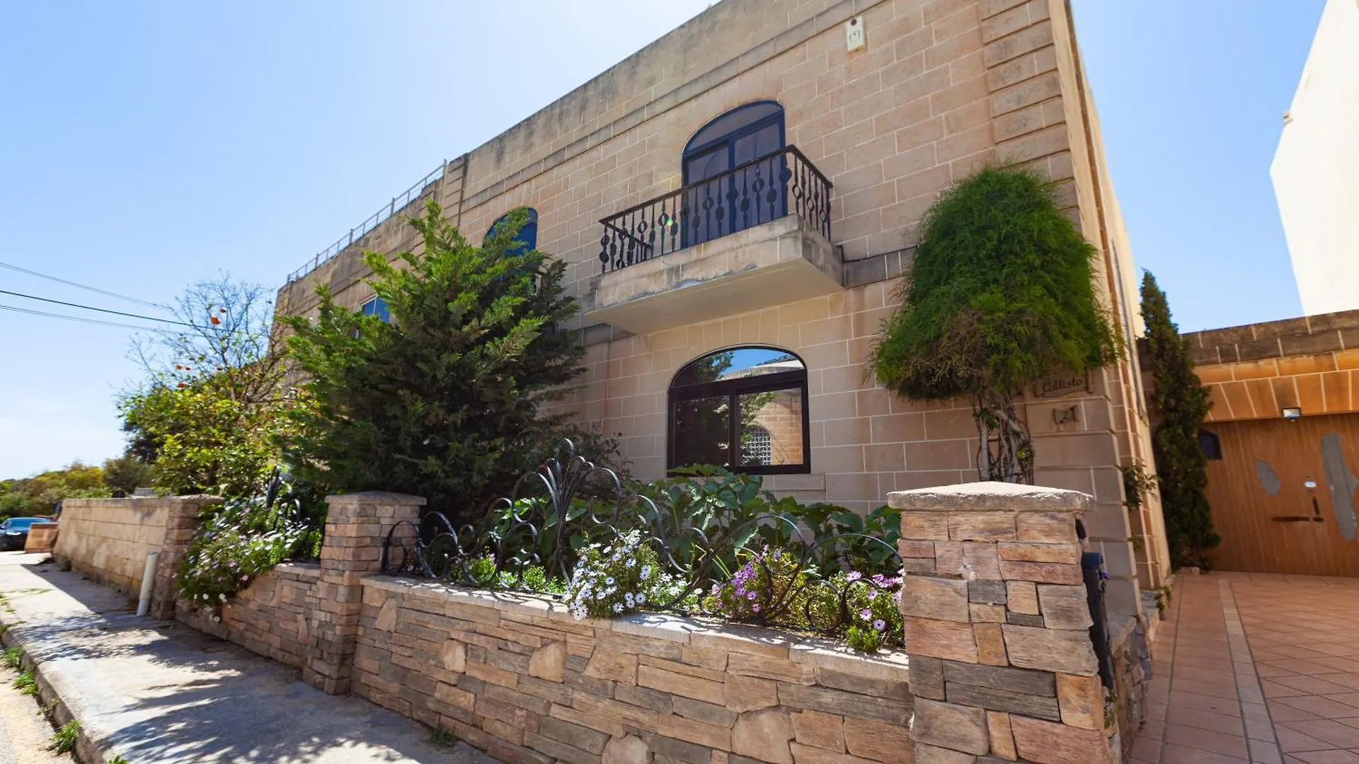 Apartman Modern & Lovely Studio - Prime Location San Ġiljan