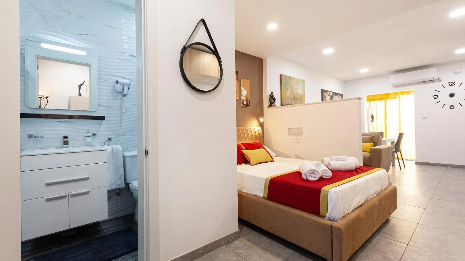 Modern & Lovely Studio - Prime Location San Ġiljan Málta