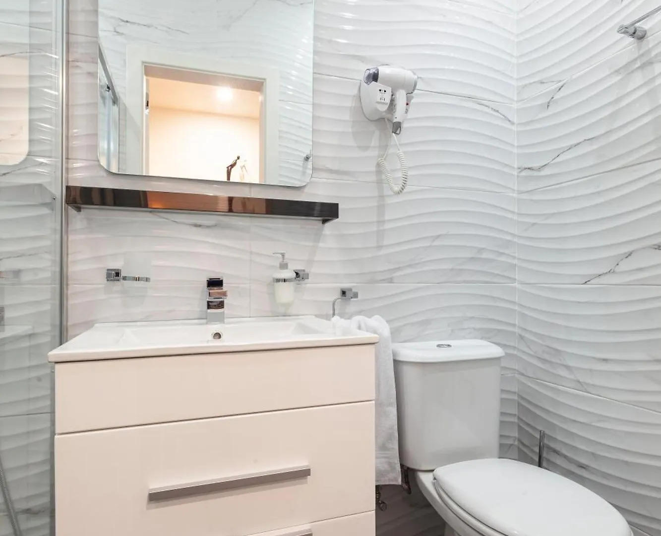 Modern & Lovely Studio - Prime Location San Ġiljan Málta